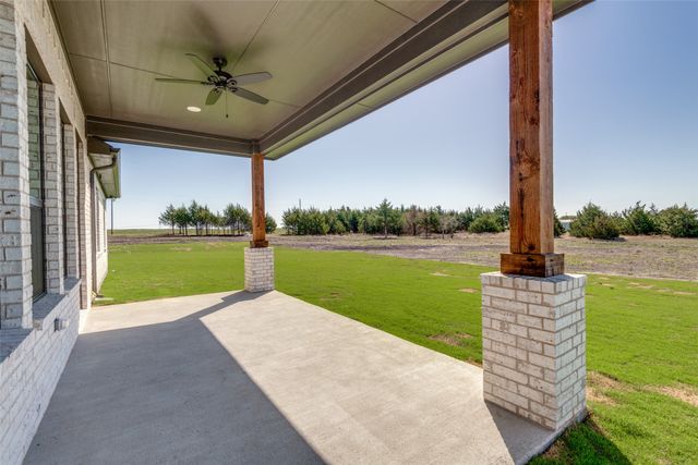 820 Evergreen Way, Nevada, TX 75173
