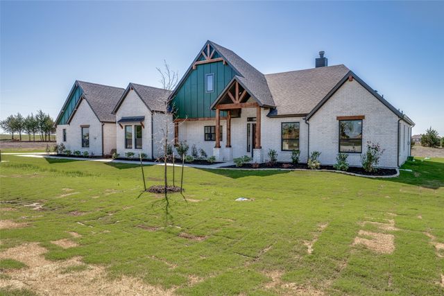 820 Evergreen Way, Nevada, TX 75173