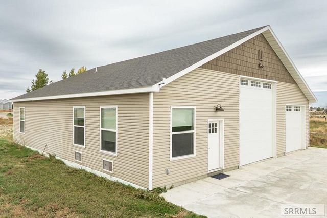 1222 W 90 S, Blackfoot, ID 83221