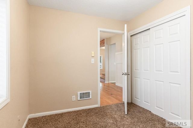 1222 W 90 S, Blackfoot, ID 83221