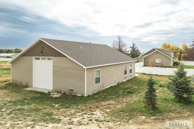 1222 W 90 S, Blackfoot, ID 83221