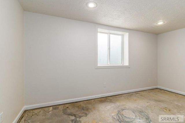 1222 W 90 S, Blackfoot, ID 83221