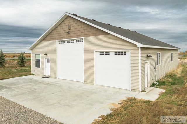 1222 W 90 S, Blackfoot, ID 83221