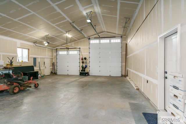 1222 W 90 S, Blackfoot, ID 83221