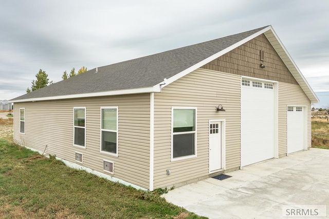 1222 W 90 S, Blackfoot, ID 83221