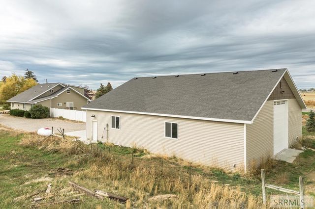 1222 W 90 S, Blackfoot, ID 83221