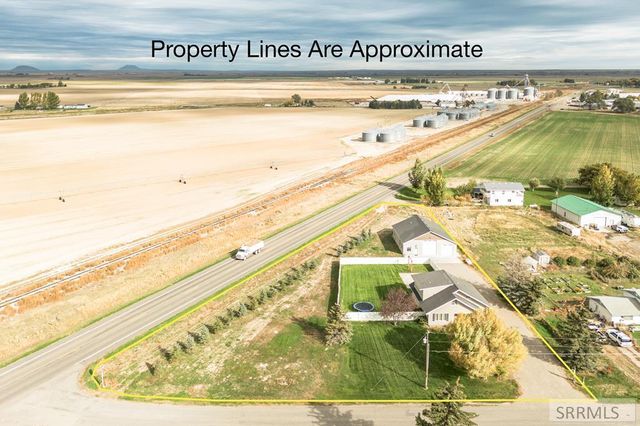 1222 W 90 S, Blackfoot, ID 83221