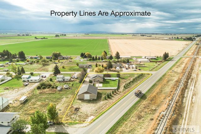 1222 W 90 S, Blackfoot, ID 83221