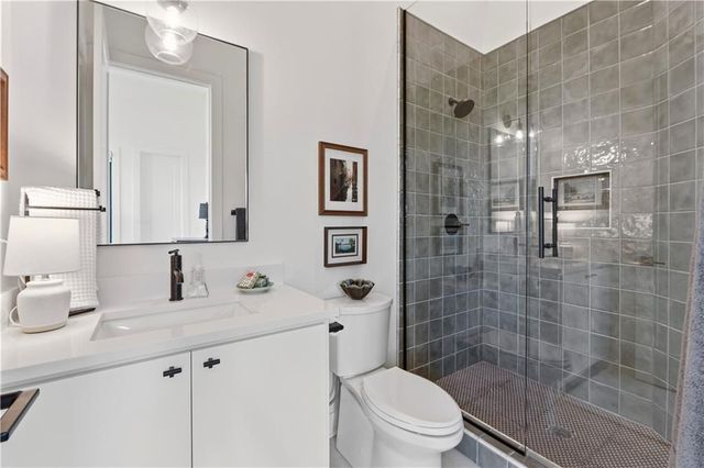 7300 NW Pampas Lane, Parkville, MO 64152