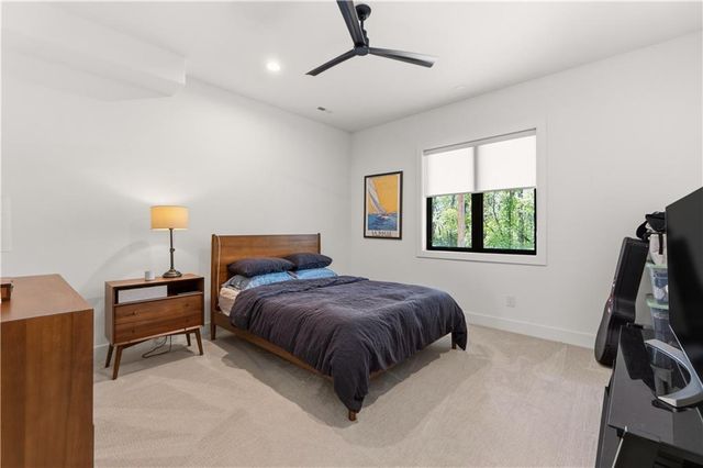 7300 NW Pampas Lane, Parkville, MO 64152