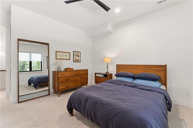 7300 NW Pampas Lane, Parkville, MO 64152
