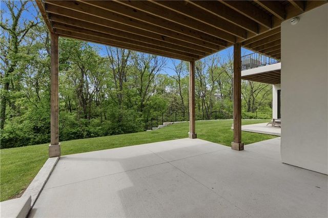 7300 NW Pampas Lane, Parkville, MO 64152