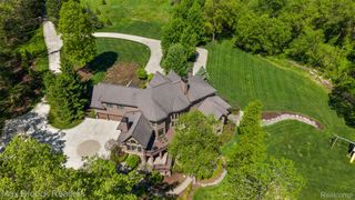 9716 Hadley Road, Independence Charter Township, MI 48348