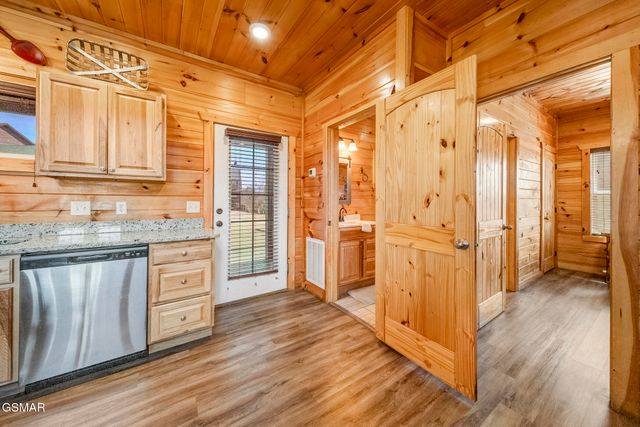 692 Stockton Drive, Sevierville, TN 37876