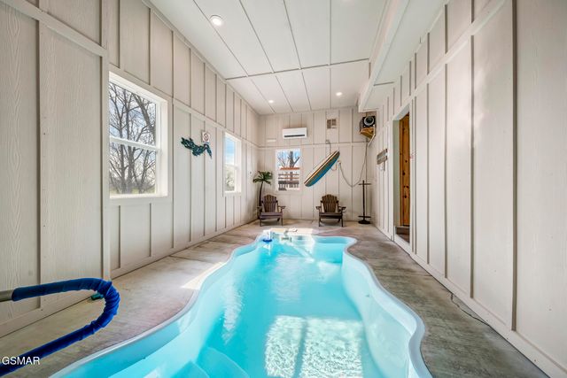 692 Stockton Drive, Sevierville, TN 37876