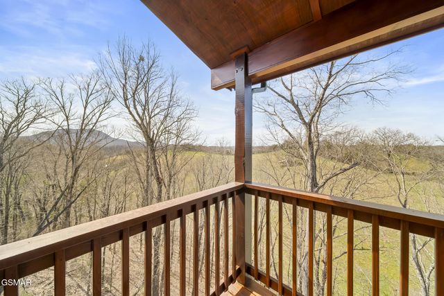 692 Stockton Drive, Sevierville, TN 37876