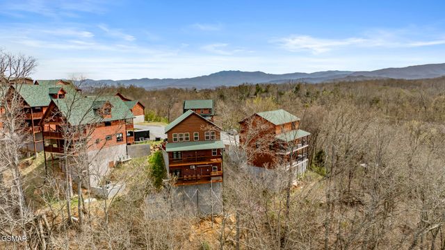 692 Stockton Drive, Sevierville, TN 37876