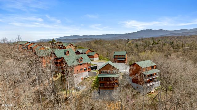 692 Stockton Drive, Sevierville, TN 37876