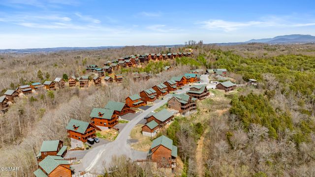 692 Stockton Drive, Sevierville, TN 37876