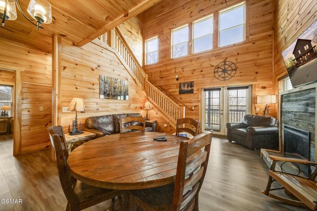 692 Stockton Drive, Sevierville, TN 37876