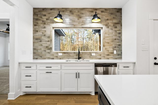 10352 Narrows, Benton, AR 72019