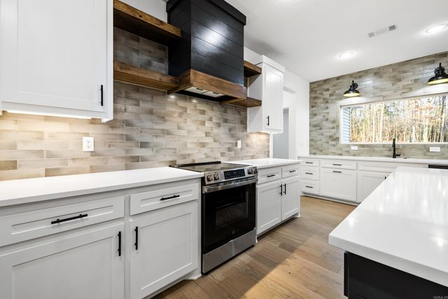 10352 Narrows, Benton, AR 72019