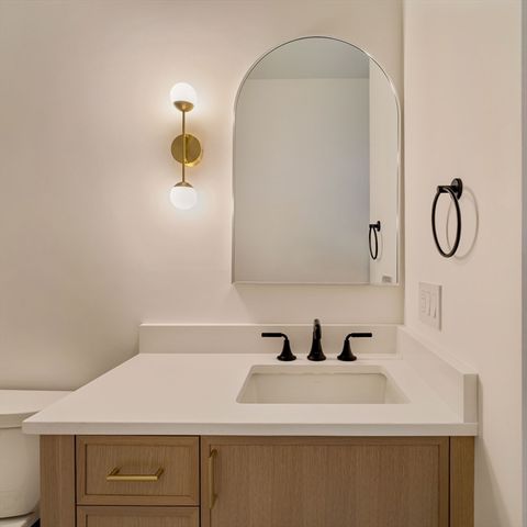 15 South Waverly 15, Boston, MA 02135