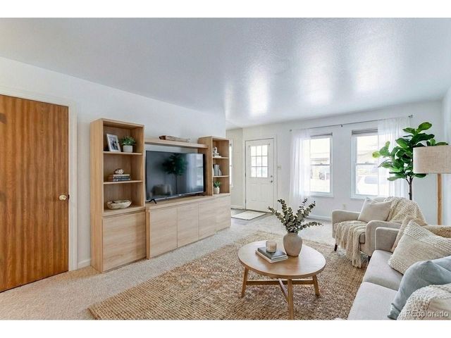 1622 41st Street Rd, Evans, CO 80620