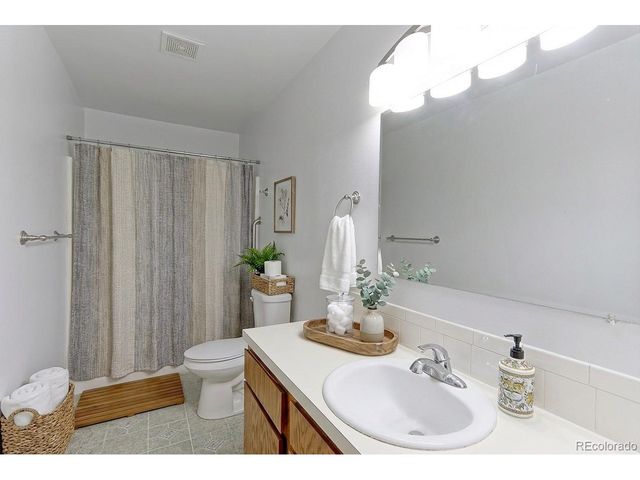 1622 41st Street Rd, Evans, CO 80620