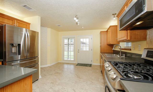 19518 Gladewater Drive, Tomball, TX 77375