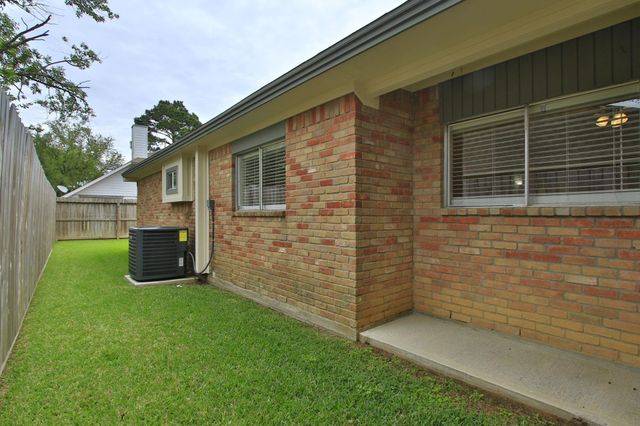 19518 Gladewater Drive, Tomball, TX 77375