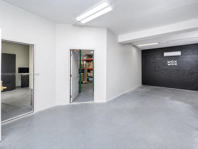 7025 NW 7th Avenue, Miami, FL 33150