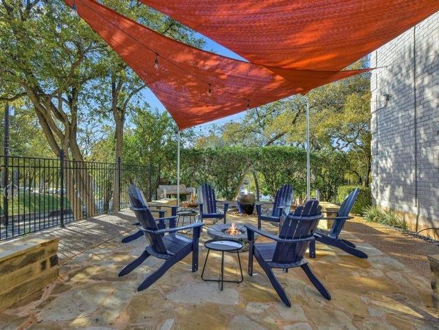 1302 W 24th ST B-202, Austin, TX 78705