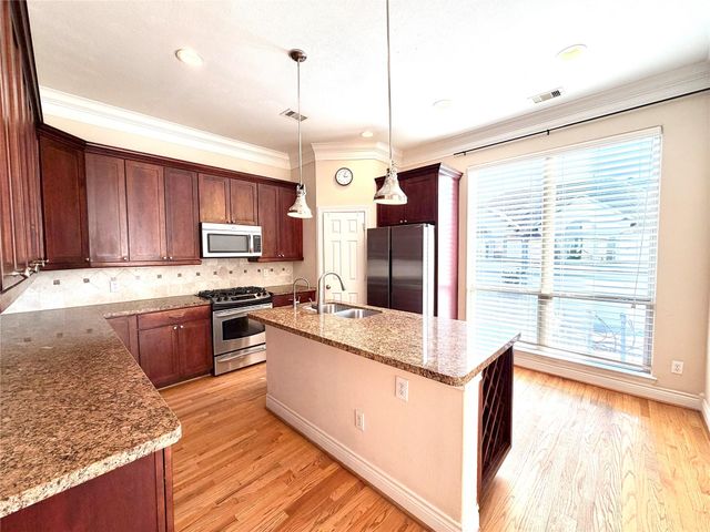 5430 Crooms Street, Houston, TX 77007