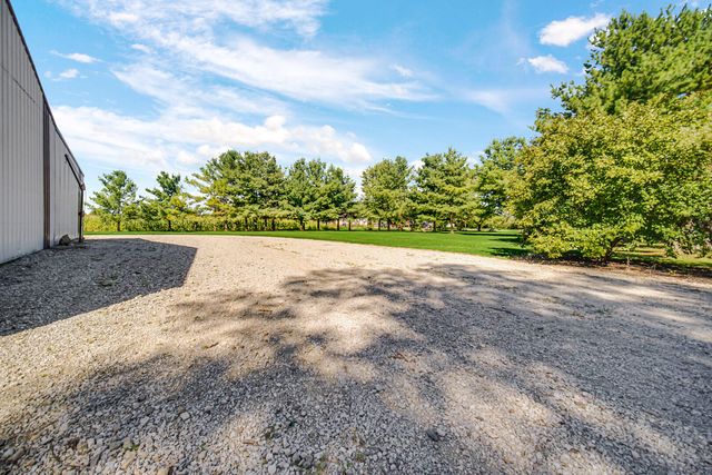 546 S 150 E, Kouts, IN 46347