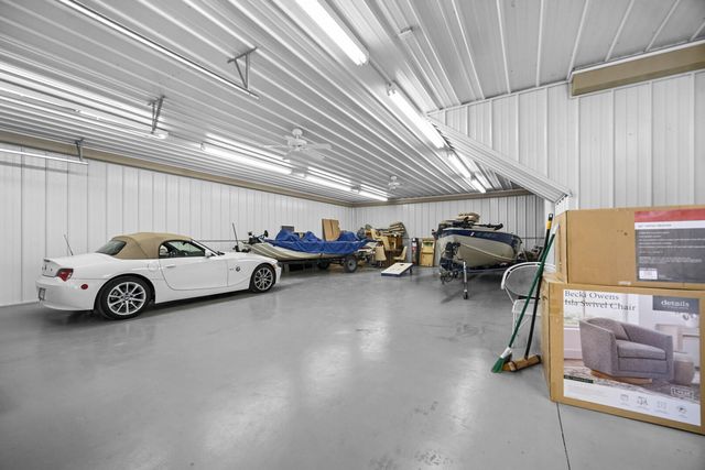 546 S 150 E, Kouts, IN 46347