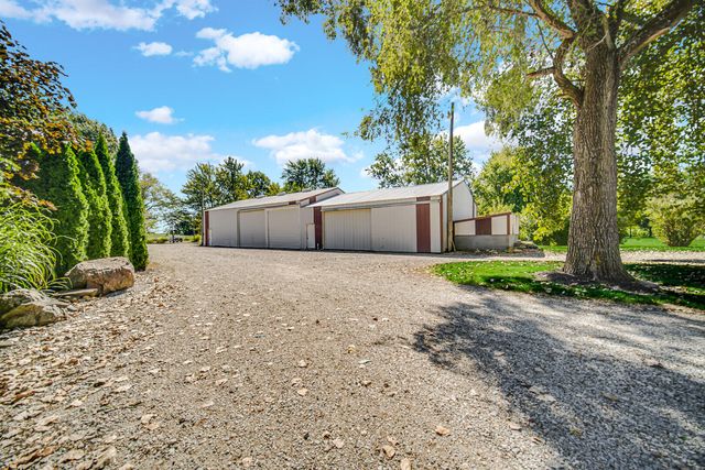 546 S 150 E, Kouts, IN 46347