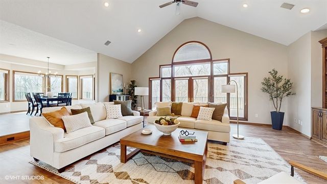 2734 NE 96th Place, Ankeny, IA 50021