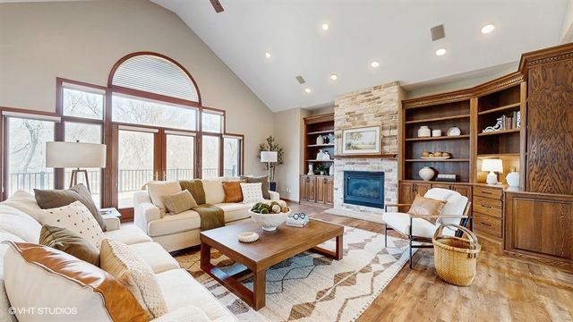 2734 NE 96th Place, Ankeny, IA 50021