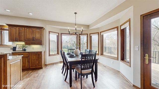 2734 NE 96th Place, Ankeny, IA 50021