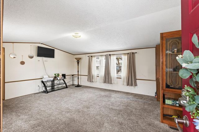 1091 E Cessna Drive, New Brighton, MN 55112