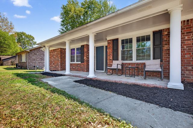 24 Lighthouse Drive, Goose Creek, SC 29445