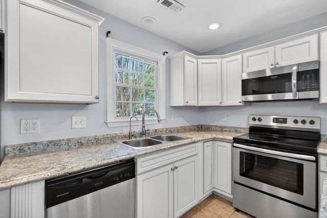 24 Lighthouse Drive, Goose Creek, SC 29445