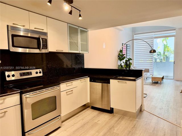 3339 Virginia St 129, Miami, FL 33133