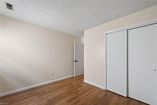 4037 Smokey Lake DR, Virginia Beach, VA 23462