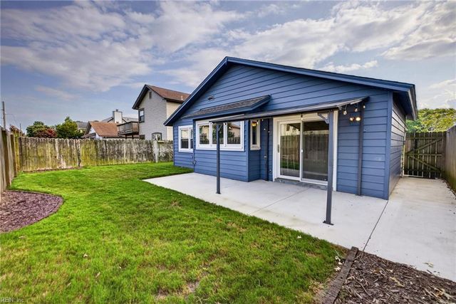 4037 Smokey Lake DR, Virginia Beach, VA 23462