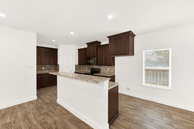 1421 Jones Street, Greenville, TX 75401