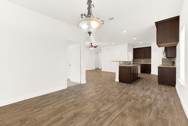 1421 Jones Street, Greenville, TX 75401