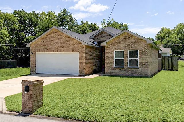 1421 Jones Street, Greenville, TX 75401