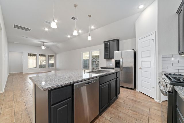 20538 Laila Manor Lane, Richmond, TX 77407